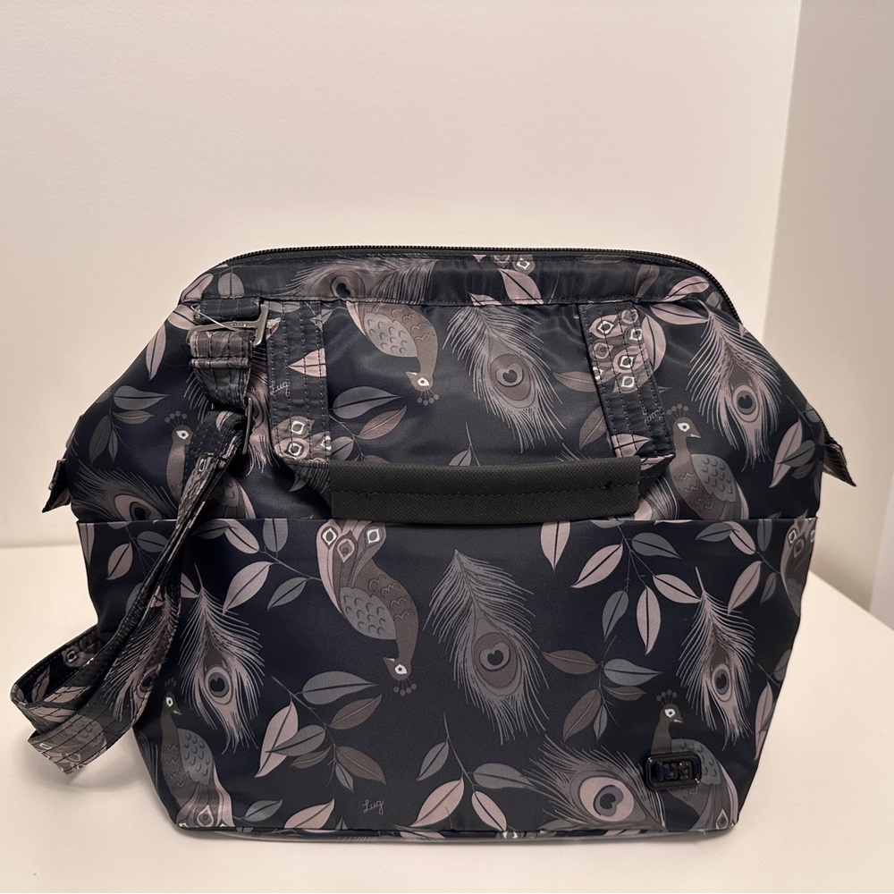 NWT Lug Chomper lunch bag Peacock black